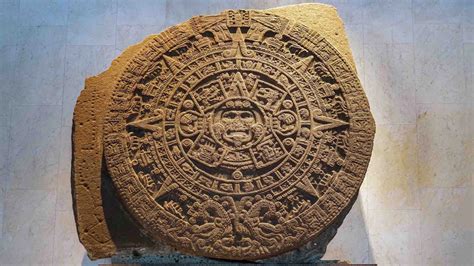 The most famous Aztec artwork: The Sun Stone or “Calendar Stone ...
