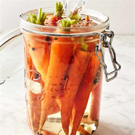 Quick Pickled Carrots Recipe - Love and Lemons
