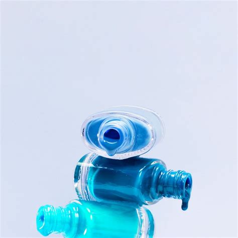 Blue polish bottle Images - Free Download on Freepik
