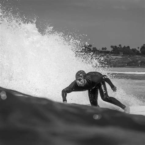 Kolohe Andino grew up surrounded by pro surfers – Family Crest – Podcast – Podtail