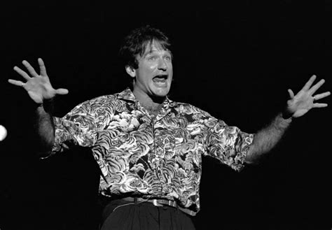 Fans discover 'touching' gesture Robin Williams did on every film that made him a f*cking legend