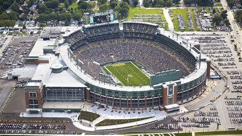10 Best NFL Stadiums to Watch a Game at