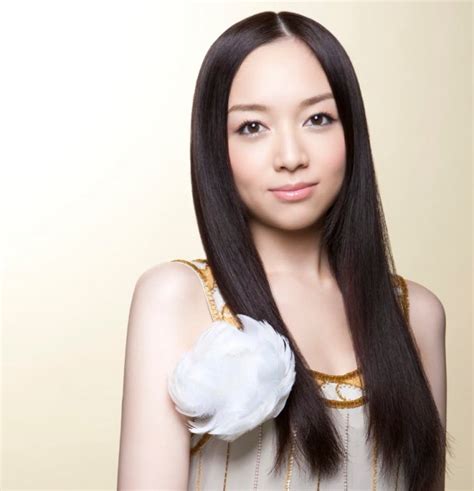 Violinist Miyamoto Emiri announces her marriage | tokyohive.com