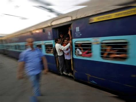 Indian Railways ने 303 ट्रेनों को कर दिया कैंसिल, सफर पर निकलने से पहले ...