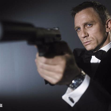 The Official James Bond 007 Website | BOND-Watermarked-Gallery-Portrait ...