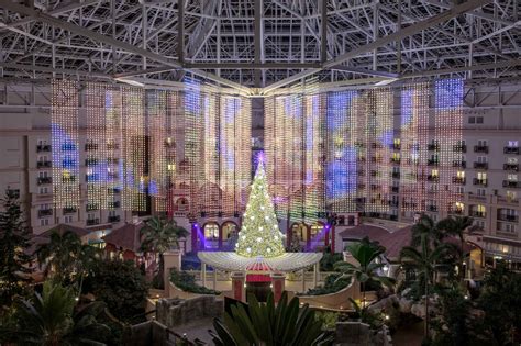 I Love Christmas Movies! Pop Up Experience at Gaylord Palms - ZANNALAND!