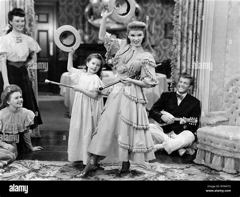 LUCILLE BREMER, JOAN CARROLL, MARGARET O'BRIEN, JUDY GARLAND,TOM DRAKE ...