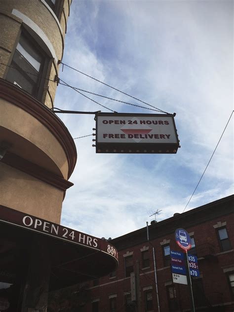 On the Grid : Sunset Park Diner & Donuts