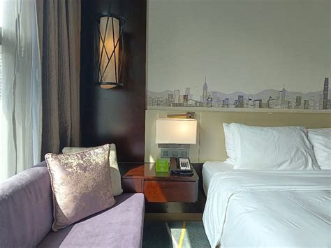 HILTON GARDEN INN HONG KONG MONGKOK - Hotel Reviews, Photos, Rate ...