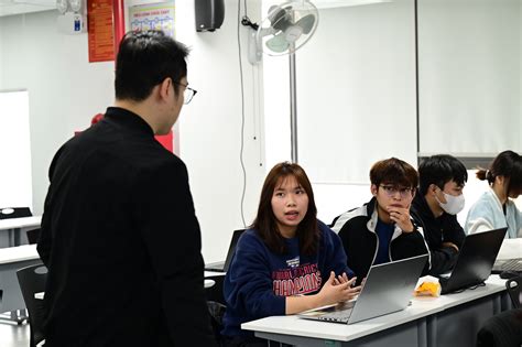 Sinh viên Trường Đại học CMC "giải mã" kế hoạch tài chính cho mô hình ...