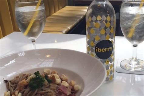 KUB KAO KUB PLA, Bangkok - Rama I, Downtown Bangkok - Restaurant ...