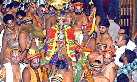 Tamil Nadu: Srirangam temple celebrates Vaikunda Ekadasi with grand ...
