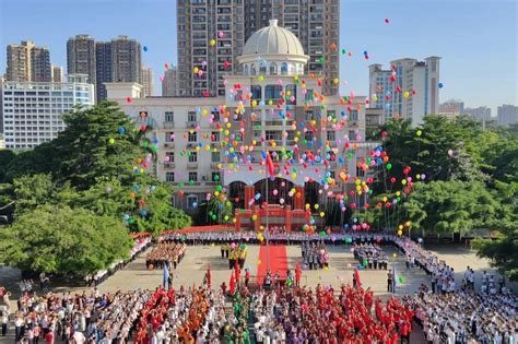 南宁外国语学校2021年暑期活动广场