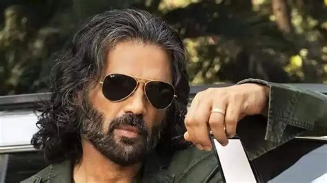 Suniel Shetty recalls being asked to sell idlis right after the release ...