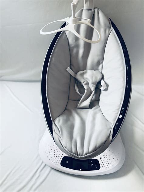 4 Moms Mamaroo Baby Swing with charger for Sale in Bronx, NY - OfferUp