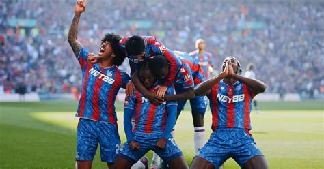 Una temporada para el olvido de Guardiola: el Crystal Palace gana su ...