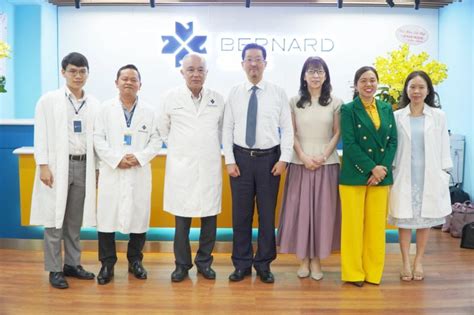 Le Nhat Tien Bui on LinkedIn: Tiếp đón Giáo sư, bác sĩ YOSHIYUKI ...