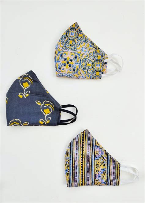 Get Grey Cotton Fabric Masks - Set of 3 at ₹ 380 | LBB Shop
