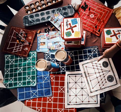 Indian Traditional Board Games – Roll the Dice