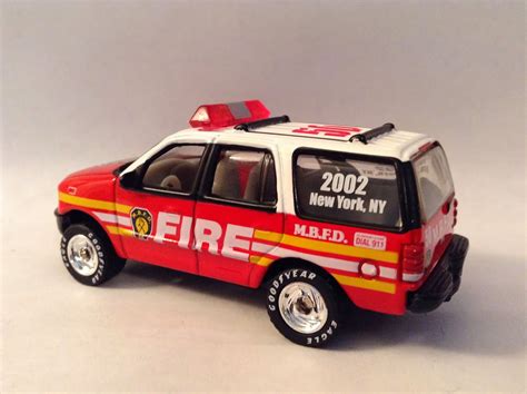 Image result for 2000 Ford Excursion Matchbox