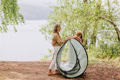 Rhode Island Rams - Manta Portable Beach Tent – PICNIC TIME FAMILY OF ...