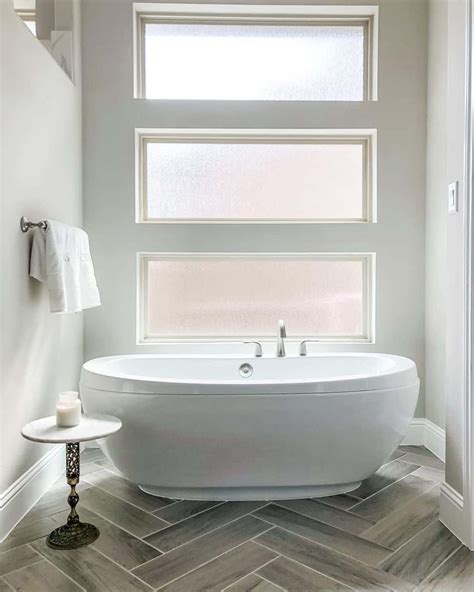 26 Bathtub in Front of Window Ideas That Look Dreamy
