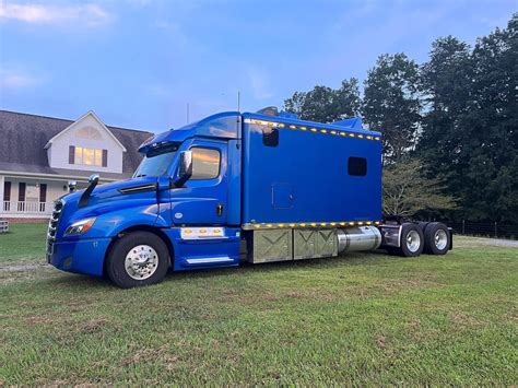 Luxury Custom Truck Sleepers Custom Sleepers