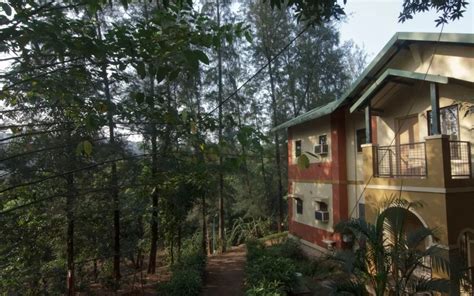 From Watersports To Trekking To Safari, Here Are The Fun Things To Do ...