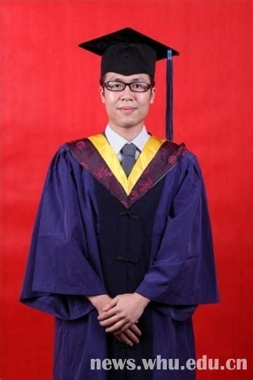 【毕业•影像】图解：学位服应该这么穿-武汉大学新闻网