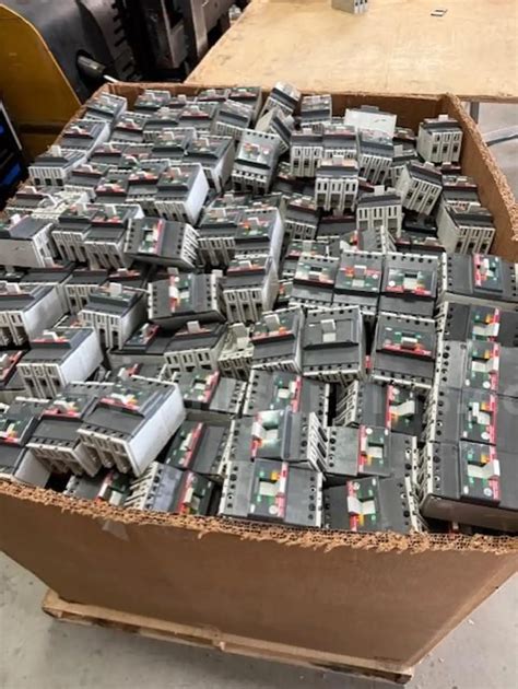 ABB Circuit Breakers large lot Industrial - Estimated 5,000 breakers ...