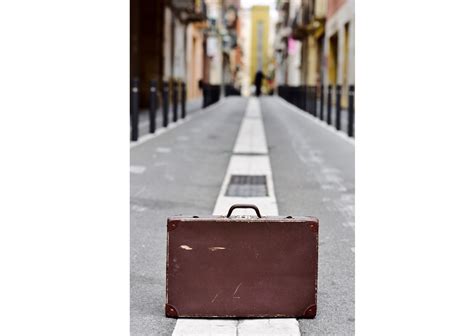 Emigrate vs. Immigrate