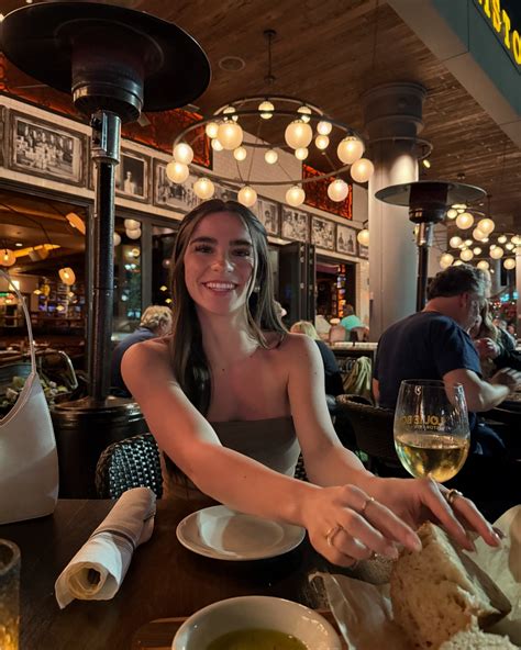 sofia crnilovic | i do not like being sandy | Instagram