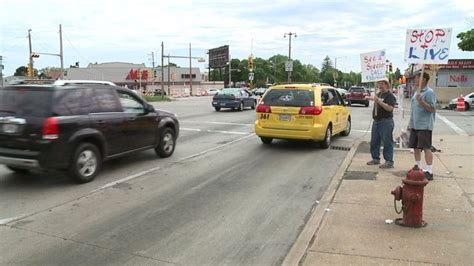 "Stop and live:" Groups take over busy intersections in Milwaukee to ...