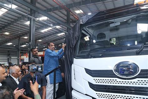 Blue Energy Motors opens India’s first LNG truck plant in Chakan ...