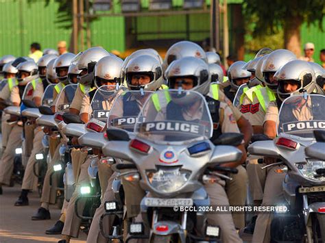 Delhi Police gets new patrol motorcycles to fight crime - New force to ...