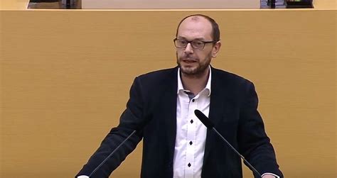 Grüner "Transgender-Abgeordneter" im Bayerischen Landtag