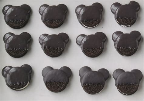 Image result for Mickey Mouse Oreo Tutorial