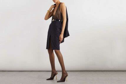 People in Business Dress 的图像结果