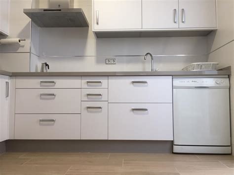 cocina a medida nuevo huvi - APIMAD - Muebles Valverde del Camino