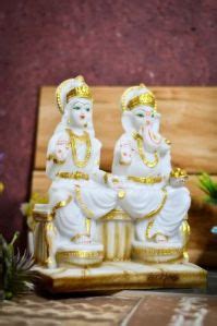 ARTICRAFT Meerut - Polyresin White Sofa Couple Statue Manufacturer Supplier