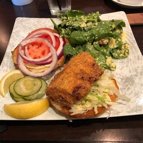 CRAVE AMERICAN KITCHEN & SUSHI BAR, Roseville - 1595 Highway 36 W ...