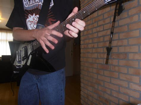 Guitar Tapping Tutorial 的图像结果