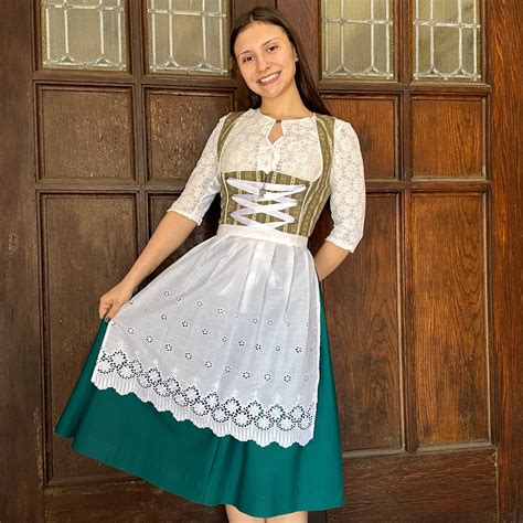 Padrao Dirndl Tradicional
