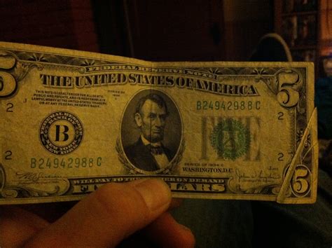 Five dollar bill from 1934 that was misprinted and miscut. : r ...