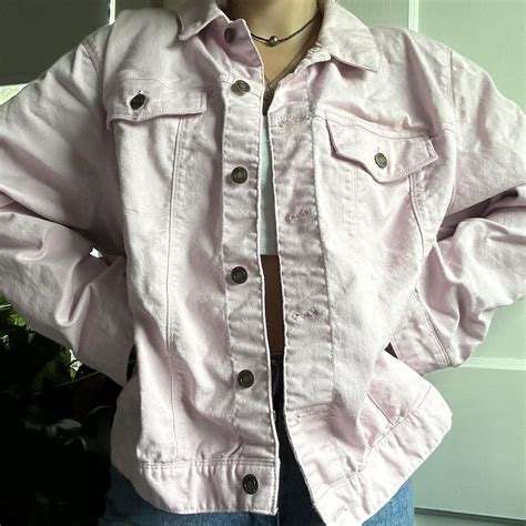 Light pink jacket sooo cute Says 22w bur would best... - Depop
