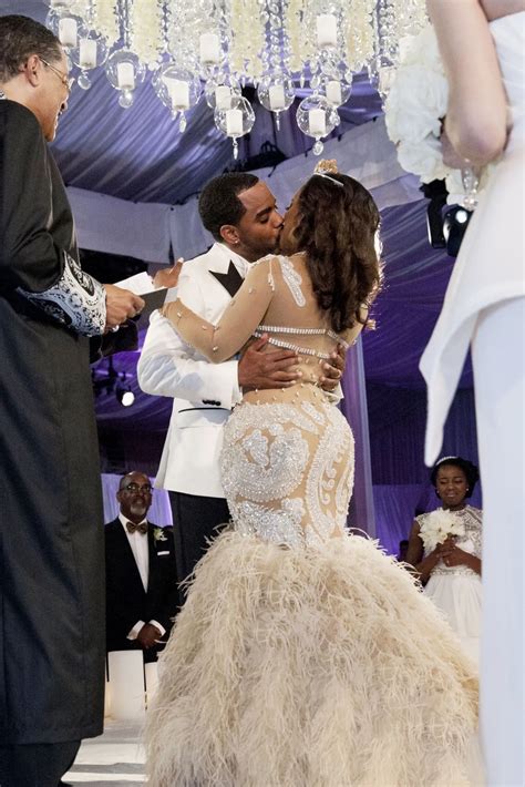 Kandi Burruss Luxury Crystals Feather Train Bridal Dress - Lunss