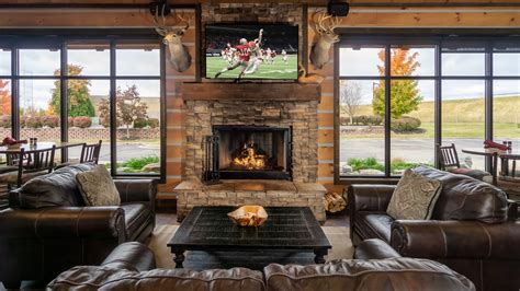 Twin Peaks Restaurant | FAE Development Site