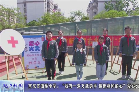 视频拍下危险一幕 上海南京东路商铺招牌脱落砸中路人，3死6伤_视频_长沙社区通