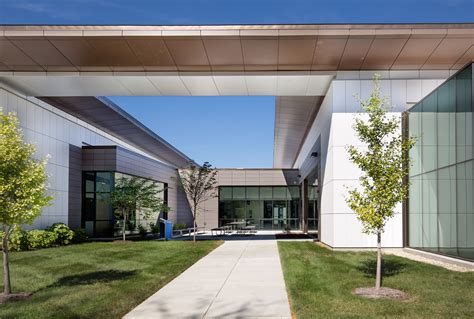 Cummins LiveWell Center | Terreal North America