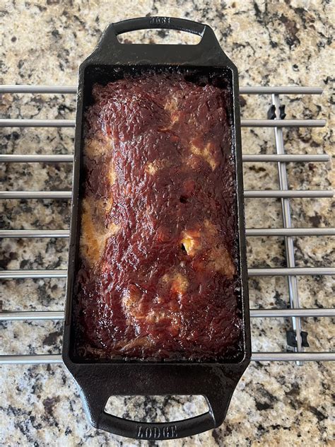 Lodge Cast Iron Loaf Pan at Angelina Varley blog